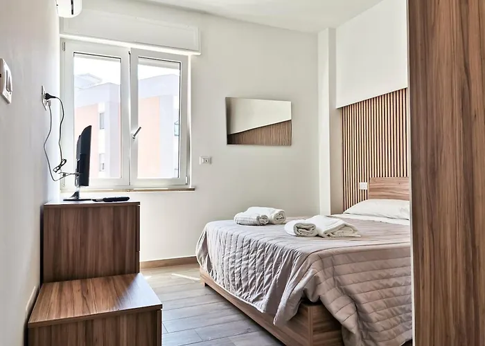 Elisabetta Station * בארי