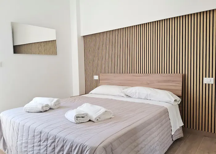 Elisabetta Station * בארי