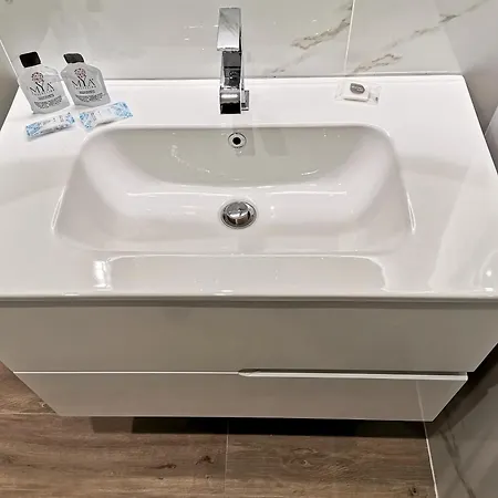 Apartament Elisabetta Station *