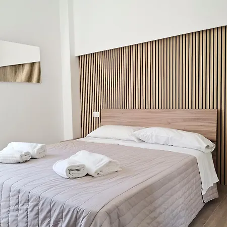 Elisabetta Station * בארי